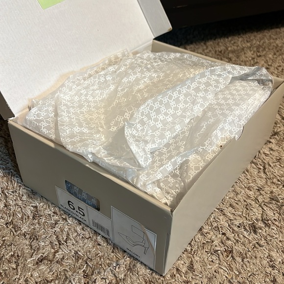 [NIB] Banana Republic - Malory stilettos, ⚪️⚫️ 6.5 - Picture 7 of 8